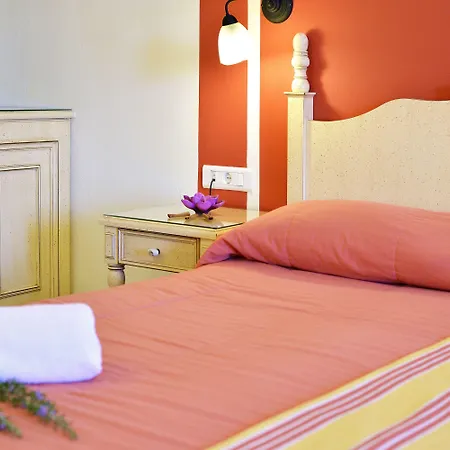 Pelican Hotel Mykonos Town