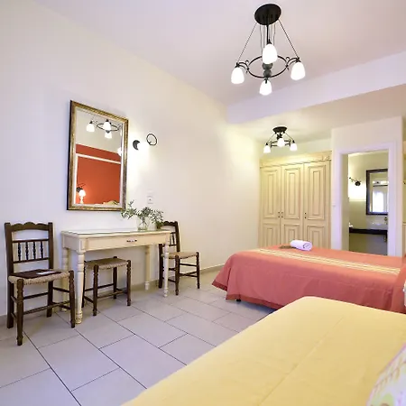 Pelican Hotel Mykonos Town